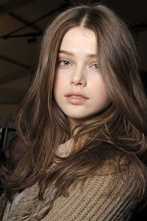 Grey-brown hair color example: Julia Saner Brown Hair And Grey Eyes, Julia Saner, Grey Brown Hair, Brunette Color, Light Brown Hair, Brown Hair Colors, Beauty Face, Girl Face, Pretty Face