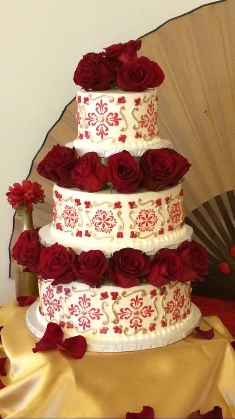 Spanish (Spain) themed wedding cake. We had this at our wedding with red roses. We wanted something that looked like Spanish tiles with red and gold, but also looked European. Charro Quince Decorations, Rose Quinceanera Theme, Charro Cakes, Wedding With Red Roses, Red Quince Theme, Mexican Themed Cakes, Red Quinceanera Ideas, Red And Gold Quince, Mexican Theme Wedding