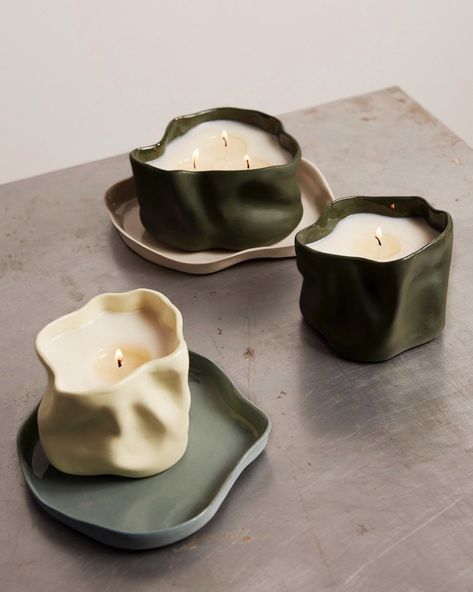 Candle Ceramic Pottery, Candle Pottery Ideas, Ceramic Candle Vessel, Little Pottery Ideas, Ceramic Inspo Aesthetic, Candle Vessel Ideas, Things To Make In Ceramics, Ceramic Decoration Ideas, Aesthetic Ceramic Art