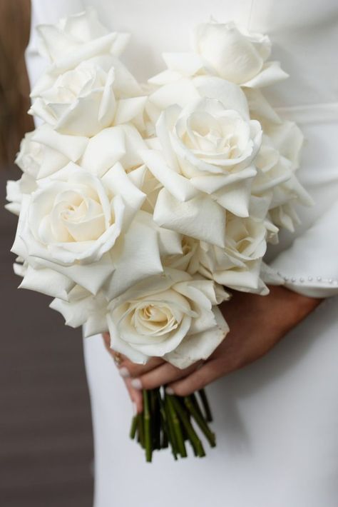 Bride bouquet of white roses Bride And Bridesmaid Bouquets, Bouquet White Roses, Rose Bridesmaid Bouquet, White Rose Bridal Bouquet, Wedding Bouquet White, White Rose Wedding Bouquet, Bridesmaid Bouquet White, Arte Aesthetic, White Rose Bouquet