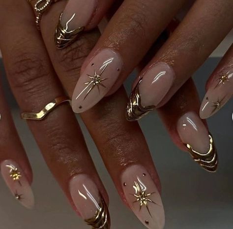 Chrome Nails Designs Gold, Wedding Nails Stars, Simple Nails With Gold Accent, Gold Nail Stickers Art Designs, Gold Nails With Stars, Simple Formal Nails, Formal Nails Prom, 21st Nails Ideas, Japanese Nail Art Simple