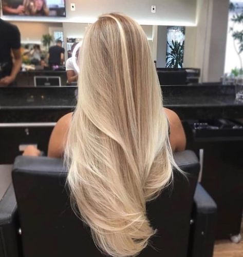 Kadeřnické Trendy, Vlasové Trendy, Blonde Hair Inspiration, Blonde Hair Looks, Balayage Hair Blonde, Blonde Hair With Highlights, Brown Blonde Hair, Long Blonde, Long Blonde Hair