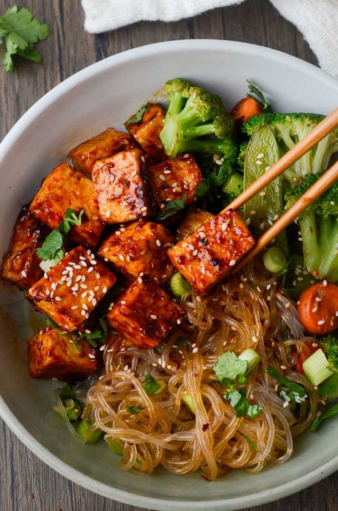 Korean Tofu Noodle Bowl Tofu Noodle Bowl, Noodles Korean, Korean Tofu, Noodles Spicy, Spicy Kimchi, Tofu Noodles, Potato Noodles, Chickpea Soup, Sweet Potato Noodles