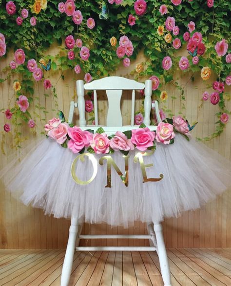 High Chair Tutu - Highchair Tutu Skirt - Pink and White Highchair tutu - Highchair skirt - High Chair Skirt-1st Birthday- High Chair Banner Highchair Tutu, High Chair Tutu, Birthday Highchair, Baby 1st Birthday, 1st Birthdays, Unicorn Birthday Parties