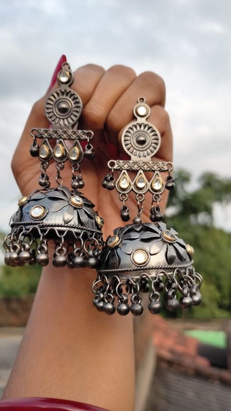 Golden Oxidised Jewellery, Oxidised Silver Jewelry Earrings, Oxidised Jewellery Indian Outfit, Oxide Earrings, Jhumkas Aesthetic, Jhumka Collection, Capsule Wardrobe Jewelry, Stylish Jewelry Accessories, Trendy Silver Jewelry