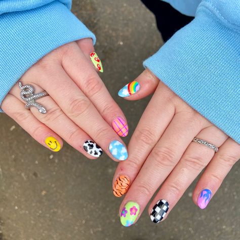 Summer Nails Art, Kutek Disney, Hippie Nails, Nails Art Designs, Subtle Nails, Cute Gel Nails, Art Designs Ideas, Soft Nails, Kawaii Nails