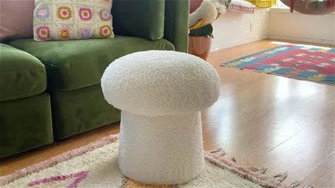 This DIY Mushroom Ottoman Isn't Just Cute, It's Functional Too Mushroom Ottoman Diy, Diy Mushroom Stool, Mushroom Living Room, Storage Ottoman Diy, Mushroom Footstool, Mushroom Ottoman, Mushroom Storage, Plush Mushroom, Diy Footstool