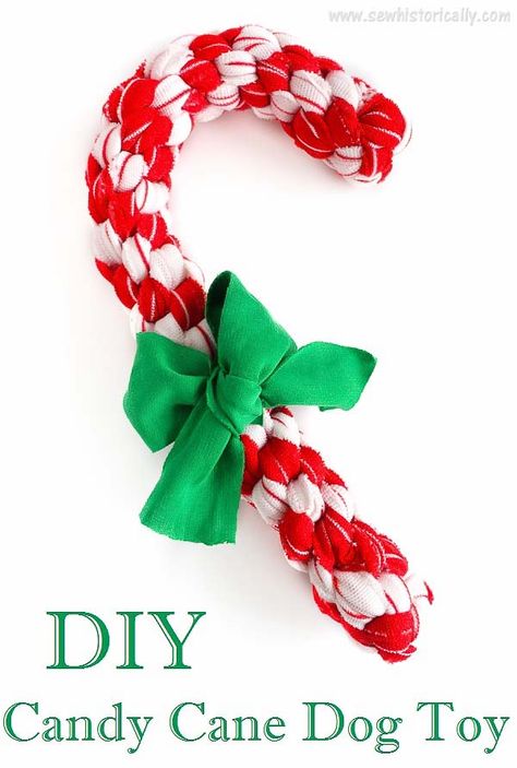 2 DIY Christmas Dog Toys: Christmas Wreath & Candy Cane Dog Toy - Sew Historically Diy Fabric Dog Toys, Easy Sew Dog Toys, Christmas Toy Diy, Fleece Dog Toys Diy, Sew Dog Toys, Christmas Dog Ideas, Dog Toys Homemade, Dog Toys Diy Homemade, Dog Toy Diy