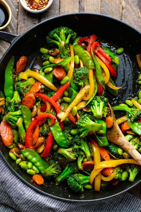 Homemade Takeout, Stir Fry Vegetables, Vegan Chinese, Roast Chicken Leftovers, Plats Healthy, Asian Vegetables, Homemade Teriyaki Sauce, Veggie Stir Fry, Vegan Healthy