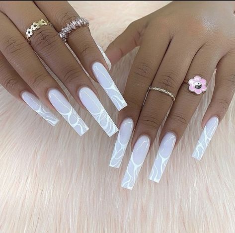 Coffin nails Long White Nails, Long Acrylic Nail Designs, White Acrylic Nails, Long Acrylic Nails Coffin, White Nail Designs, Long Square Acrylic Nails, White Nail, Bling Acrylic Nails, Luxury Nails