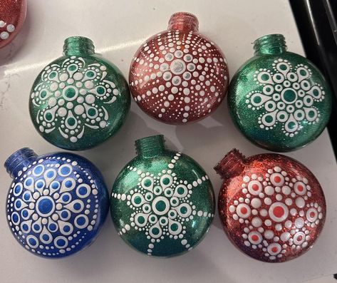 Dot Mandalas for Beginners | Some ornaments in the works | Facebook Christmas Ornament Dot Painting, Dotted Christmas Ornaments, Dot Mandala Christmas Ornaments, Dot Art Ornaments, Mandala Christmas Ornaments, Mandalas For Beginners, Painting Ornaments, Mandala Christmas, Handpainted Christmas Ornaments