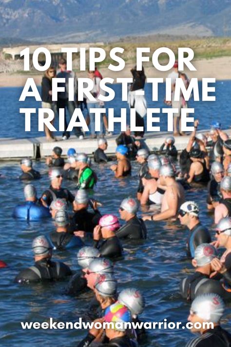 It's your first triathlon and you have one goal: surviving. There are plenty of tips out there for being the ultimate competitor but here are 10 tips to help you survive. Triathlon training. Triathlon women. triathlon training for beginners. Triathlon Hairstyles, Triathlon Training For Beginners, Women Triathlon, Triathlon Transition, Sprint Triathlon Training, 15 Minute Morning Yoga, Triathlon Training Program, Olympic Triathlon, Triathlon Women