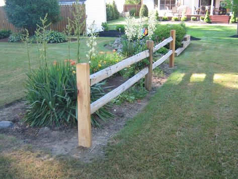 Split Rail | Sadler Fence and Staining Mini Fence Front Yard, Split Rail Fence Landscaping, Wood Landscaping, Cedar Split Rail Fence, Western Bed, Backyard Fencing, Flower Landscaping, Farm Landscaping, Driveway Fence