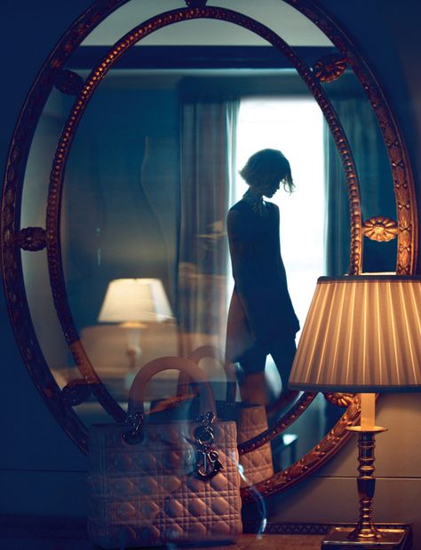 reflection in mirror Dior Magazine, Camilla Akrans, Mode Glamour, Hotel Inspiration, Outfit Essentials, Image Film, The Reflection, Foto Inspiration, Lund