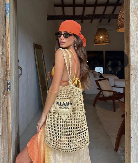 Beach Vibes 🍊@alinemarquez Summer Beach Outfit Beachwear, Cabo Outfits, Tulum Outfits, Caribbean Outfits, Thailand Fashion, Beach Party Outfits, Beach Fits, Orange Outfit, Cartoon Profile