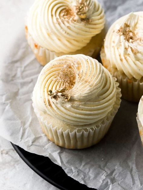 Vanilla Bean Cupcakes Moist, Vanilla Spice Cupcakes, Vanilla Bean Cupcakes From Scratch, Buttercream Frosting Not Too Sweet, Frosting Not Too Sweet, Vanilla Bean Cupcakes, Pumpkin Muffin Recipes, Fall Cupcakes, Vanilla Cupcake Recipe