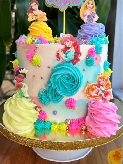 Princess Theme Cake, Disney Princess Birthday Cakes, Birthday Cake Decorating Ideas, 5th Birthday Cake, Disney Princess Cake, Disney Princess Birthday Party, Princess Theme Birthday, Princess Theme Birthday Party, 4th Birthday Cakes