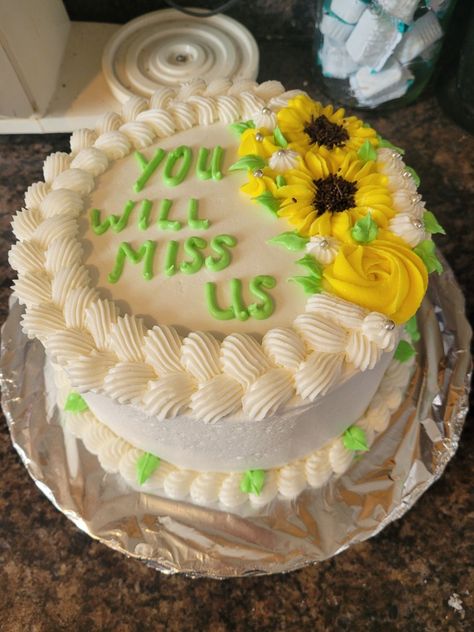 Bye Traitor Cake, Employee Leaving Cake, Goodbye Party Cake, Leaving Cake Ideas, Goodbye Cakes Coworker, Last Day Cake, Farewell Cake Ideas Friends, Last Day Of Work Cake, Fine Go Cake