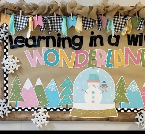 Winter Wonderland Bulletin Board, Winter Bulletin Board Ideas, Lemon Classroom, Winter Classroom Door, Preschool January, Elementary School Bulletin Boards, Ashley Mckenzie, Winter Bulletin Board, Holiday Bulletin Boards