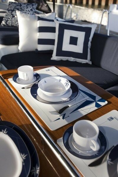 Yacht Interior Decor, Boat Interior Design, Sailboat Interior, Deco Marine, Yacht Interior Design, Boat Interiors, Boat Decor, Boat Fashion, Boat Interior