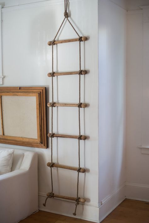 This natural rustic wooden rope ladder is the prefect way to add a modern bohemian vibe to your decor while providing additional storage… Ladder Wall Decor, Ladder Art, Stair Ladder, Quilt Ladder, Kids Climbing, Rope Ladder, Wicker Decor, Hanging Rope, Outdoor Wicker