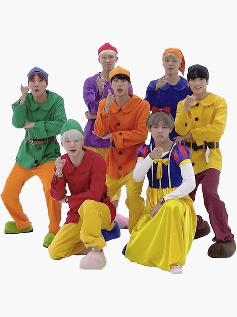 Bts Halloween Costumes, Bts Halloween, Bighit Entertainment, Bts Proof, Halloween Memes, Kpop Music, Bts Group Photos, Army Wallpaper, Funny Costumes