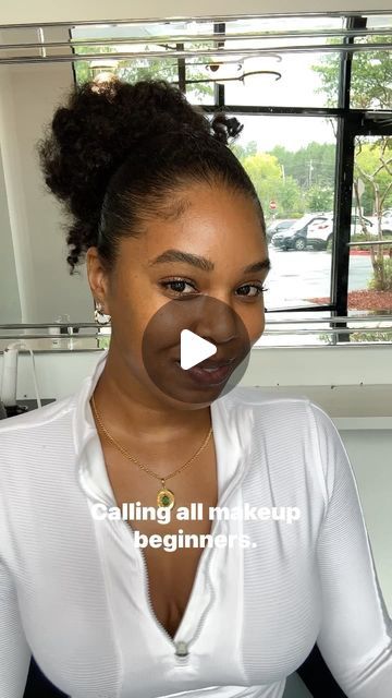 Eboni Hall 💋 Beauty Coach for Busy Women on Instagram: "If you finally want to learn how to do your own makeup, I’m hosting another virtual makeup class Saturday, February 10th at 7pm. 🥳💋💄

I’m calling it “The 10 Minute Slay”😆 Yall should know that these slots go fast 💨 👀😅

I would LOVE to meet you🫶🏾
If you’re interested comment “I’m ready!” Below 👇🏾 
#selfcareroutine #selfcarematters #dailyroutine #makeuptutorial #morningroutine #makeupbrush #makeuptools #travelbag #makeupbag #blackgirlstravel #beautyroutine 
#makeupforbeginners #atlmua #easymakeup #naturalmakeup #feminineenergy #femininity #fastmakeup #makeuptutorial #makeupuptransformation #motd #makeupoftheday #makeupofinstagram #makeupideas #howtodomakeup #makeuplook #concealertutorial #the makeupforbeginners #makeupforwom How To Do Your Own Makeup, Virtual Makeup, Fast Makeup, 5 Minute Makeup, Natural Skin Care Remedies, Beauty Corner, How To Do Makeup, Makeup Class, Busy Women