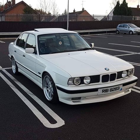 Bmw E34 M5, Bmw Motors, Bmw E34, M5 Bmw, Bmw M2, Bmw Series, Stance Nation, Bmw Cars, Bmw M5