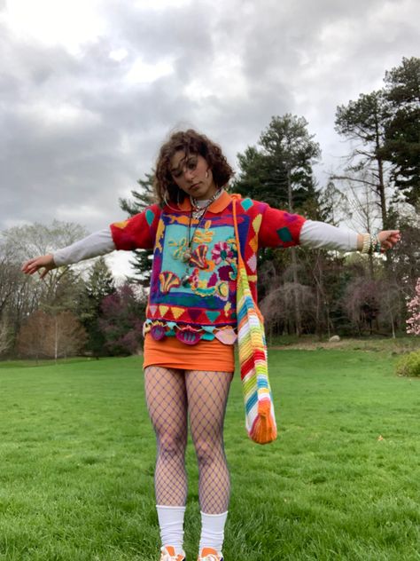 Vintage Funky Outfits, Funky Club Outfits, Weird Style Fashion, Summer Outfits Funky, Tacky Fashion Aesthetic, Fun Funky Outfits, Funky Layered Outfits, Funky Clothes For Women, Gen Z Maximalism Fashion