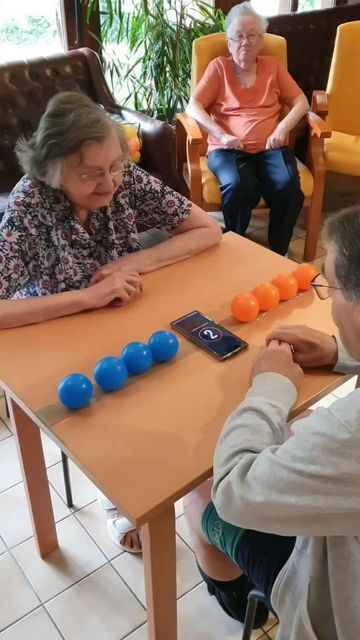 Elderly Activities Games, Senior Care Activities, Games For Senior Citizens, Senior Center Activities, Senior Citizen Activities, Senior Living Activities, Alzheimers Activities, Nursing Home Activities, November Activities