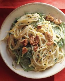 Lemony Pasta with Goat Cheese and Spinach Pasta With Goat Cheese, Goat Cheese Pasta, Spinach Recipe, Martha Stewart Recipes, Enjoy Your Meal, Spinach Recipes, Goat Cheese, How To Cook Pasta, Mac And Cheese