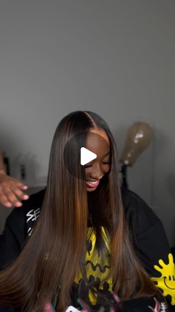 Bay Area ✌🏾Los Angeles Hairstylist on Instagram: "Traditional Sew in✨ W/ Highlights Love my clients so bad ! #BAYAREAHAIRSTYLIST#LaHAIRSTYLISTS #lahair #losangeleshairstylist #hairstylist #atlantahair #hairextensions #houstonhairstylist #atlantahairstylist" Straight Sew In With Highlights, Closure Sew In With Highlights, Highlight Sew In, Side Part Sew In With Highlights, Traditional Sew In With Highlights, Highlight Quick Weave, Quickweave With Highlights, Traditional Sew In With Leave Out Middle Part, Side Part Sew In With Leave Out Curls