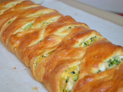 Chicken Broccoli Braid, Broccoli Braid, Chicken Braid, Chicken Appetizer, Chicken Appetizer Recipes, Chicken Crescent, Chicken Appetizers, Recipe Chicken, Cook Chicken Breast