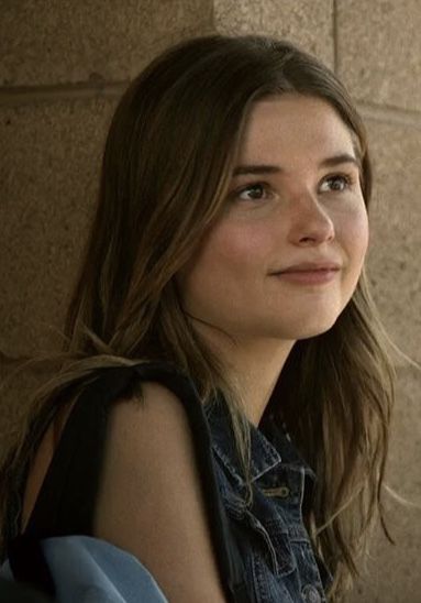 Stefanie Scott Photoshoot, Stefanie Scott, Look Alike, Celebrity Crush, Celebrities, Quick Saves