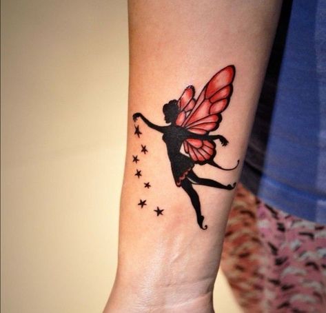 Ferry Tattoo, Tattoo Designs On Hand, Pixie Tattoo, Arrow Tattoos For Women, Wrist Tattoos Girls, Tattoo Design For Hand, Petit Tattoo, Cool Wrist Tattoos, Butterfly Tattoos For Women