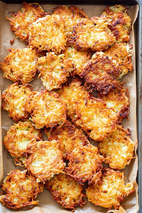 Crispy Potato Latkes {Whole30} | The Paleo Running Momma Whole 30 Potatoes, Whole30 Easy, Paleo On A Budget, Foods Breakfast, Paleo Running Momma, Whole 30 Dessert, Easy Whole 30 Recipes, Paleo Sides, Potato Latkes