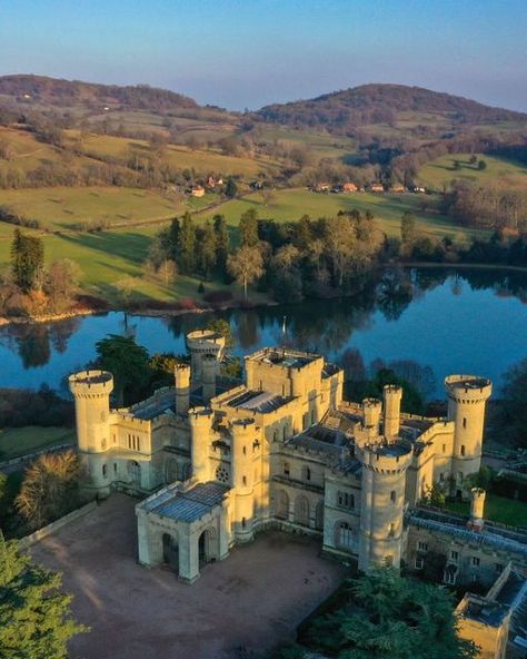 Eastnor Castle, Eltz Castle, Castle England, Castle Exterior, Castle Ireland, Castle Estate, Monumental Architecture, English Castles, Castles In England