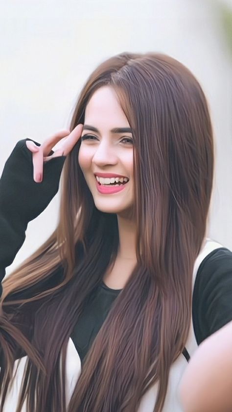 Komal Meer Dpz, Pakistani Actress Pics, Pakistani Dp, Pakistani Girls Dps, Yalla Dp, Komal Meer, Beautiful Girls Dp, Pakistan Actress, Airline Attendant