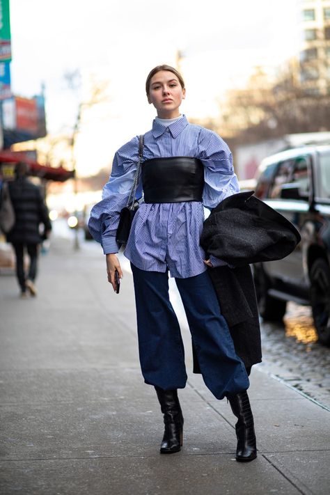 New York Fashion Week Street Style, Nyfw Street Style, Looks Street Style, Street Style Paris, Autumn Street Style, Outfit Look, Street Style Inspiration, Cool Street Fashion, Fashion Week Street Style