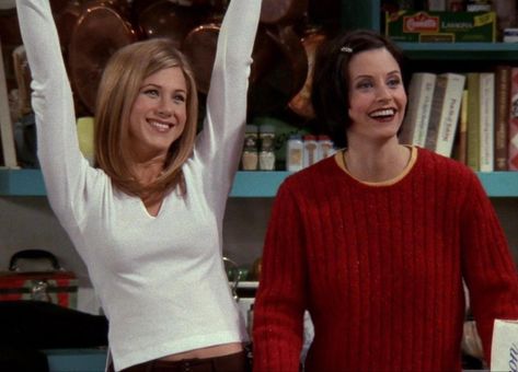 Rachel And Monica, Monica And Rachel, Monica Rachel, Friends 1994, Rachel Friends, Friends Scenes, Matt Leblanc, David Schwimmer, Friends Cast