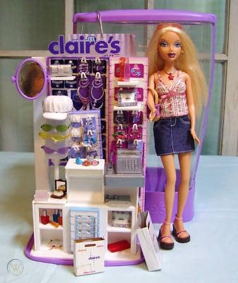 Barbie My Scene Claires Mall Maniacs Jewelry Set | #127075960 Barbie Display, My Scene Barbie, Barbie Playsets, Barbie Funny, Barbie Doll Set, Barbie Sets, My Scene, Barbie Diorama, Barbie Doll Accessories