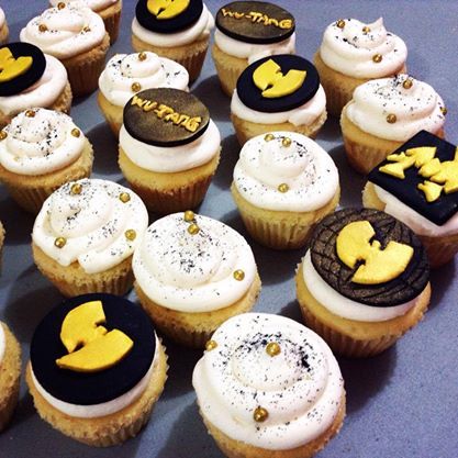 Wu Tang Cupcakes! Wutang Birthday Party, Wu Tang Birthday Party, Hip Hop Cupcakes, 36 Chambers, Golf Birthday Cakes, Hip Hop Party, Wu Tang Clan, Wu Tang, Apple Crisp