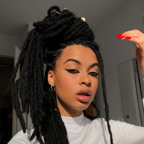 Goddess Locs Hairstyles, Rasta Dreadlocks, Braids Locs, Faux Locs Hairstyles, Pelo Afro, Goddess Locs, Yee Haw, Girls Braids, Dreadlock Hairstyles