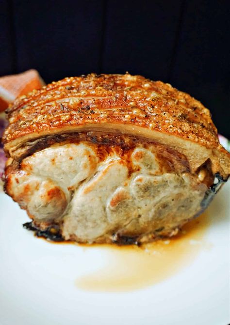 Pork Loin Cooking Time, Best Pork Crackling, Roast Pork Crackling, Pork With Crackling, Perfect Roast Pork, Crackling Recipe, Pork Leg Roast, Picnic Roast, Loin Recipes