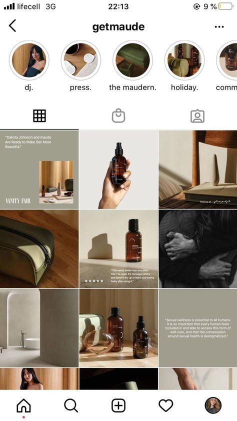 Instagram Grid Design, Instagram Feed Tips, Instagram Design Layout, Visuell Identitet, Instagram Branding Design, Instagram Feed Planner, Instagram Feed Layout, Cosmetic Packaging Design, Instagram Template Design