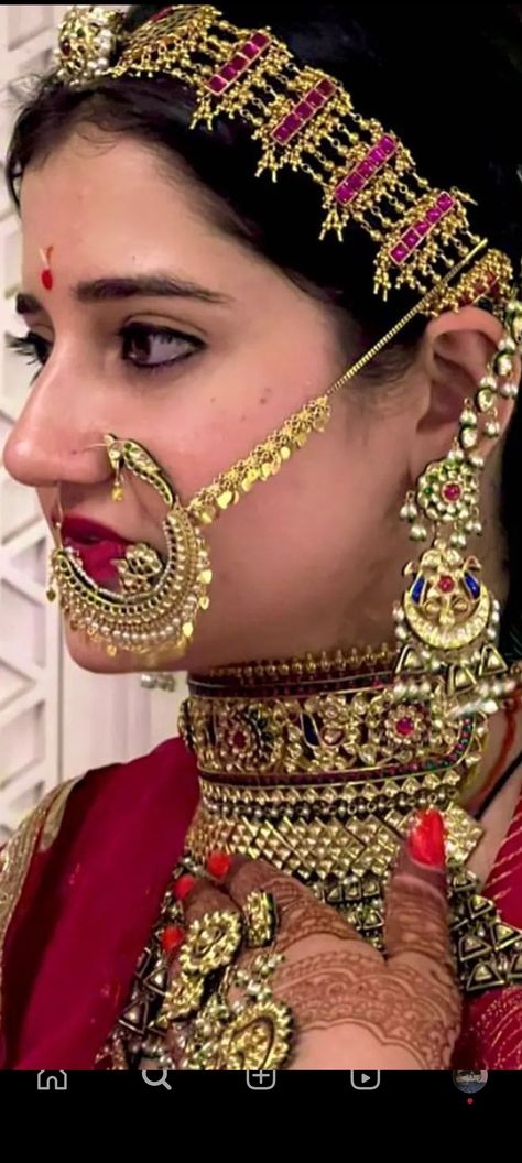 Rajputi Jewellery Designs, Rajput Aesthetic, Rajasthani Aesthetic, Rajputi Culture, Rajput Jewellery, Vintage Indian Jewelry, Rajputi Jewellery, Kundan Jewellery Bridal, Neck Pieces Jewelry