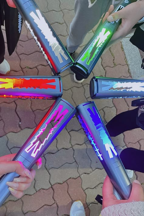 Lightsticks Kpop, Stray Kids Outfits, Kpop Lightsticks, Concert Lights, Lightstick Kpop, Kpop Lightstick, Kpop Backgrounds, Kpop Collection, Concert Aesthetic