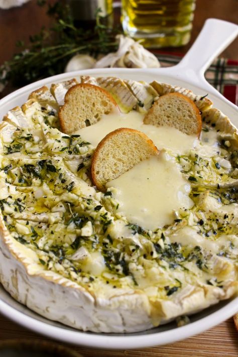 French Baked Brie, Damn Delicious Baked Brie, Truffle Brie Recipes, Brie For Breakfast, Gluten Free Brie Recipes, Brie And Garlic Baked, Brie Wheel Appetizer, French Brie Appetizer, Italian Brie Appetizer