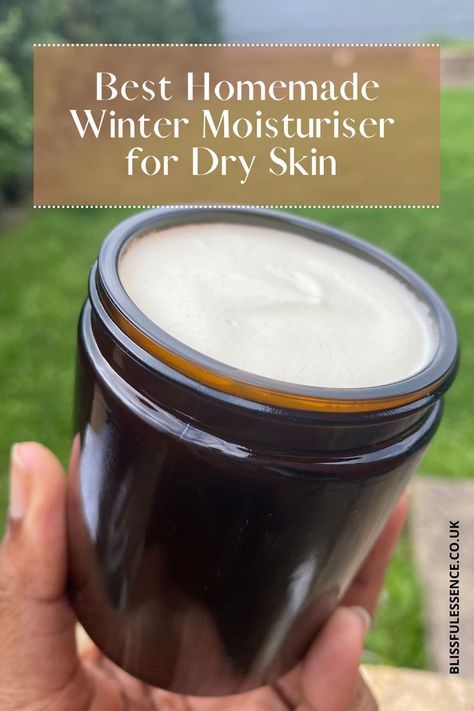 Whipped Shea Butter Recipe, Winter Body Butter, Shea Body Butter Recipe, Shea Butter Lotion Recipe, Diy Body Butter Recipes, Winter Moisturizer, Face Cream Recipe, Shea Butter Face, Shea Butter Recipes