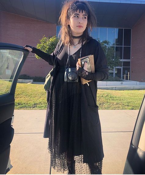 Cute Goth Halloween Costume, Lydia Dress Beetlejuice, Lydia Cosplay Beetlejuice, Plus Size Lydia Deetz Costume, Lydia Deetz Black Dress, Goth Costumes Halloween, Halloween Outfits Work, Lydia Halloween Costume Beetlejuice, Winona Ryder Beetlejuice Costume